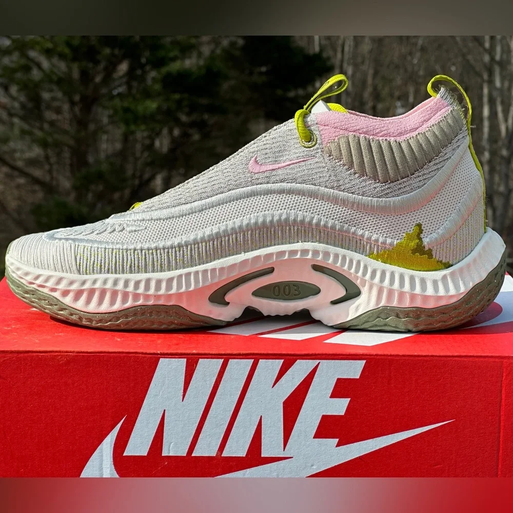 Nike Cosmic Unity Gray Casual Basketball Streetwear Sneaker - Womens US 9.5 NEW